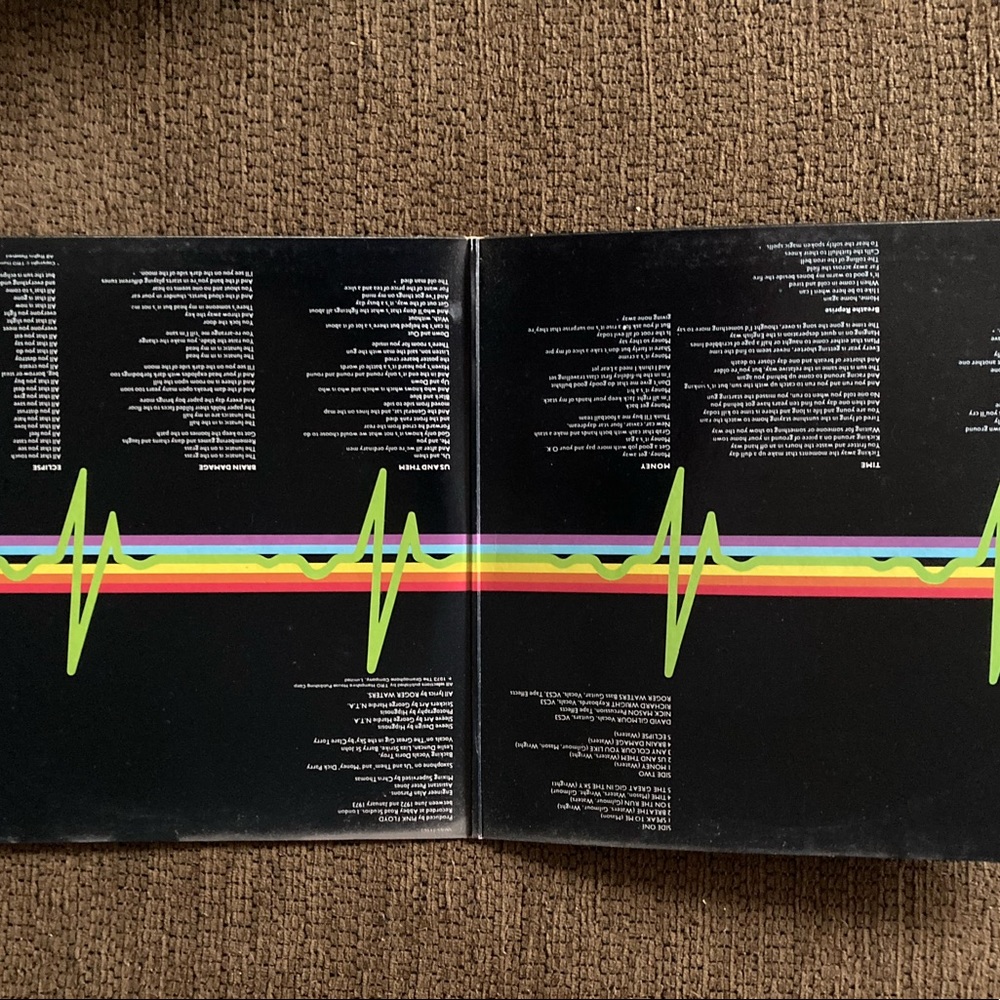 Pink Floyd “Dark Side of the Moon” vinyl album - Picture 2 of 4